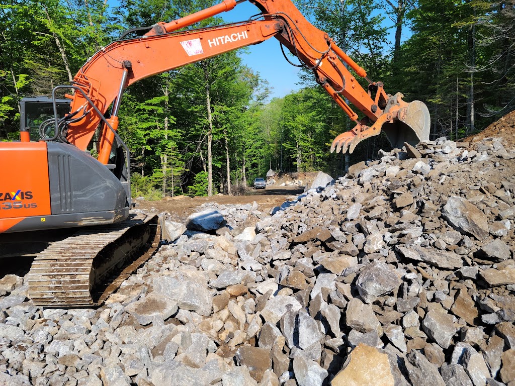 LP Marsolais Excavation Inc | 1249 Chem. du Tour du Lac, Saint-Adolphe-dHoward, QC J0T 2B0, Canada | Phone: (819) 321-9255