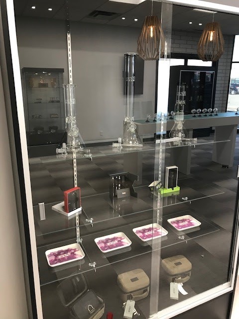 LUCID Cannabis Spruce Grove East | 100 King St #25A, Spruce Grove, AB T7X 0J6, Canada | Phone: (780) 571-0047