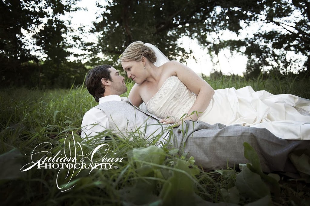 Julian Dean Photography | 950 Warwick Ct, Burlington, ON L7T, Canada, Canada | Phone: (905) 407-3326