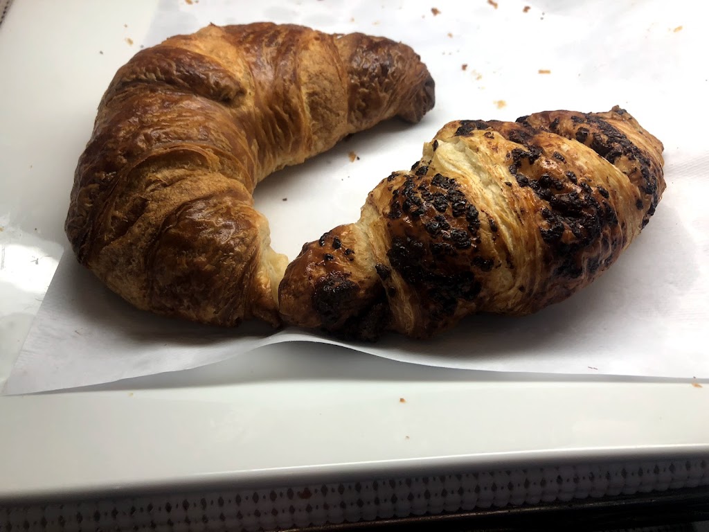 Cafe Supreme | 1 Av. Holiday, Pointe-Claire, QC H9R 5N3, Canada | Phone: (514) 694-1842