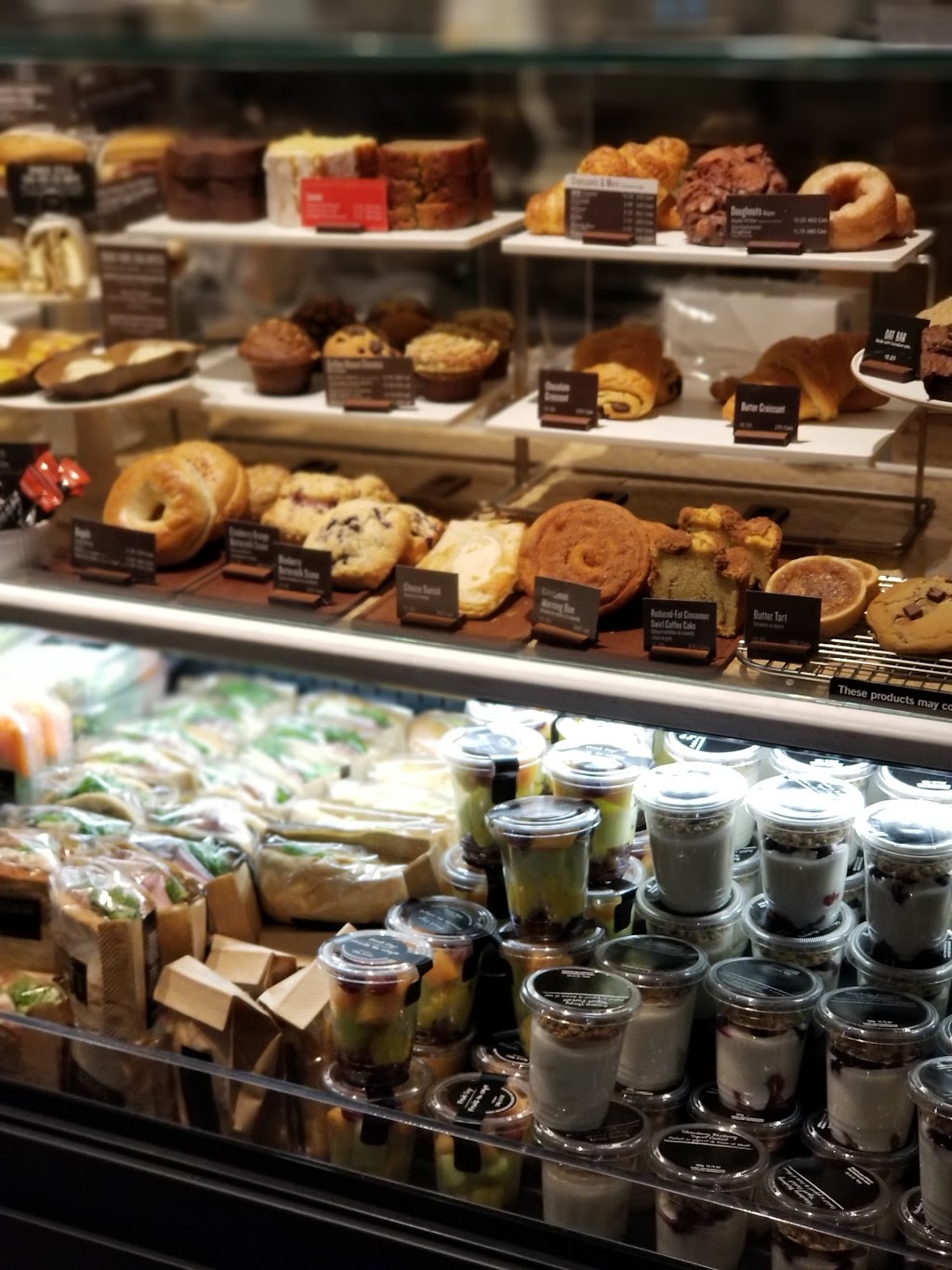 Starbucks | Vancouver International Airport, 3211 Grant McConachie Way, Richmond, BC V7B 1X7, Canada | Phone: (604) 968-1531