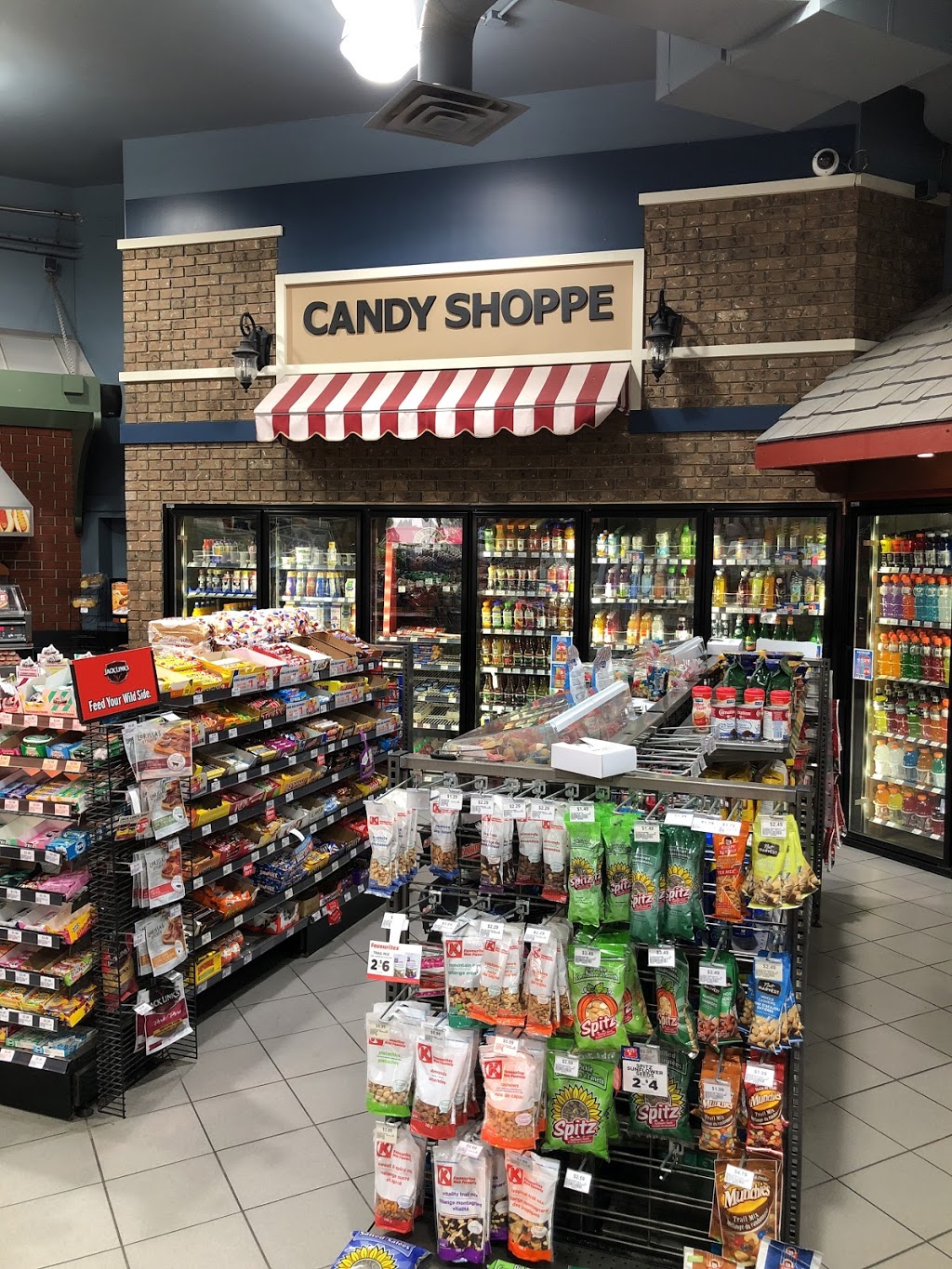 Circle K | 737 Gateway Rd, Winnipeg, MB R2K 2Y4, Canada | Phone: (204) 669-9675