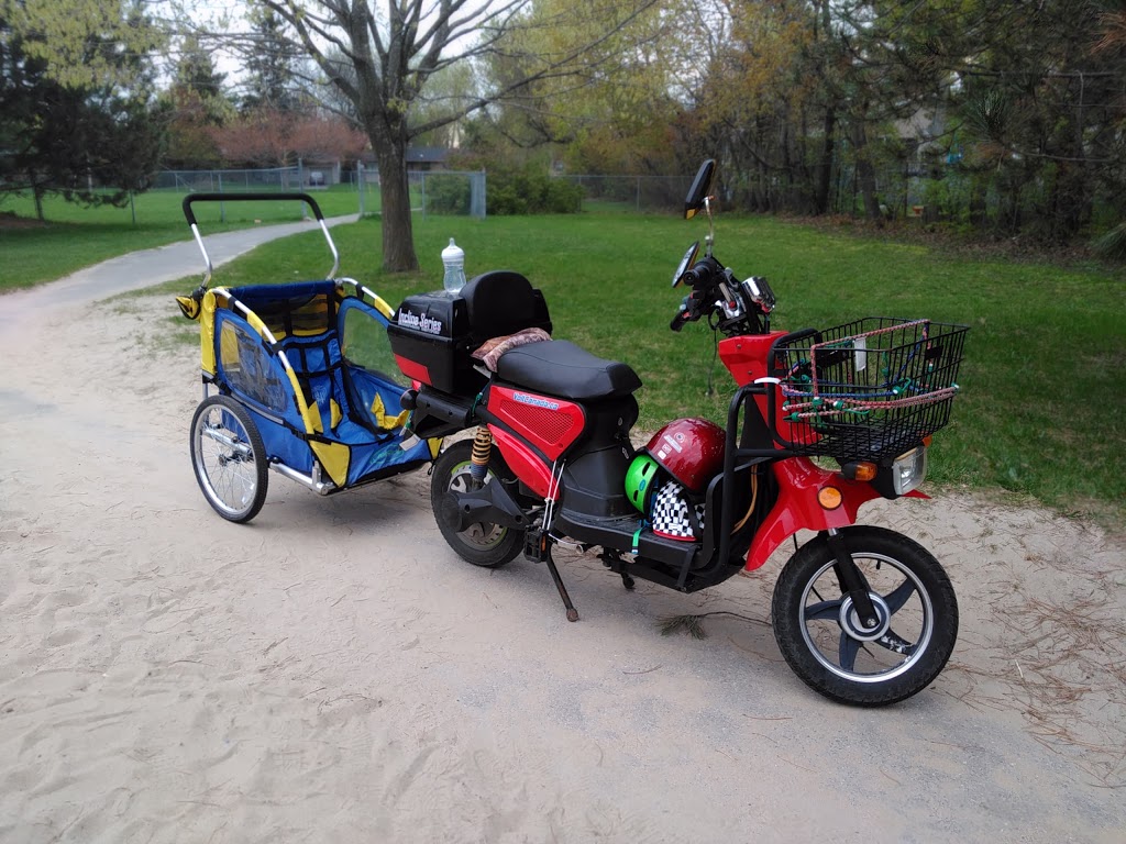 Fisher Heights Park | 31 Sutton Pl, Nepean, ON K2E 5Z5, Canada