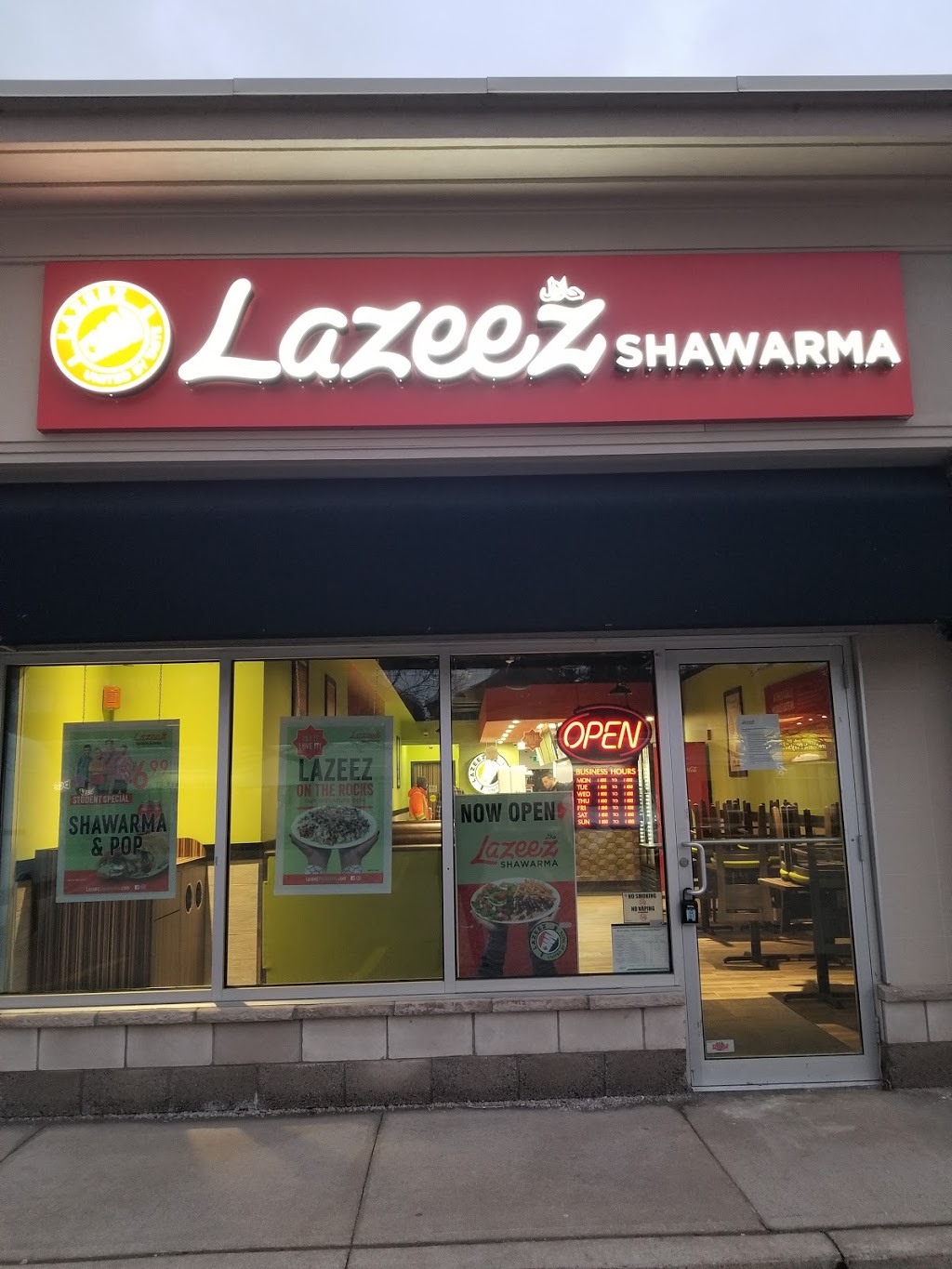 Lazeez Shawarma | 146 Lakeshore Rd W, Oakville, ON L6K 1E4, Canada | Phone: (905) 339-1444