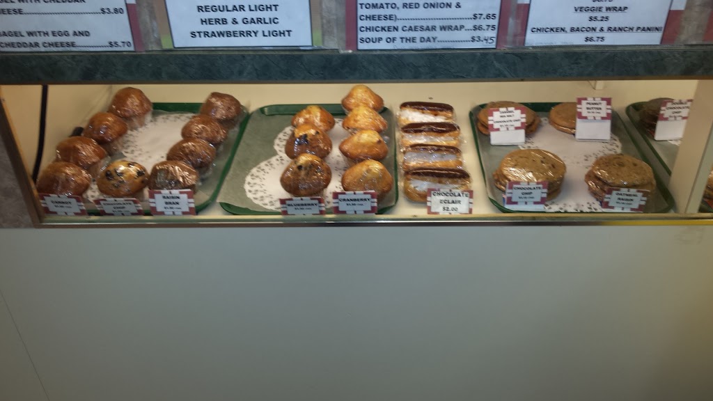 Lindsay Square Mall | 401 Kent St W, Lindsay, ON K9V 4Z1, Canada | Phone: (705) 878-1524