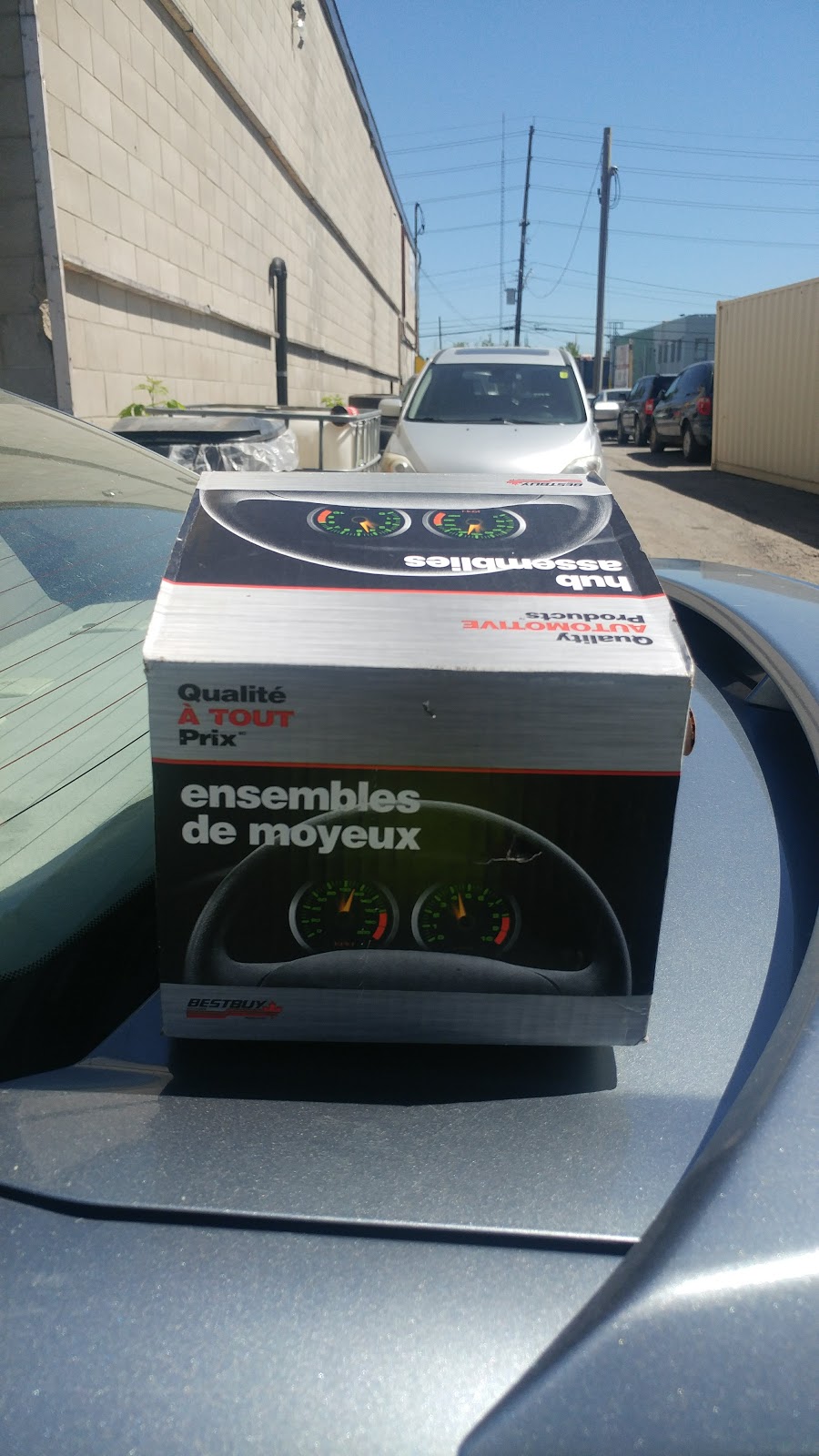 Mr Tire Garage | 1043 Belfast Rd, Ottawa, ON K1B 3S2, Canada | Phone: (613) 741-1827