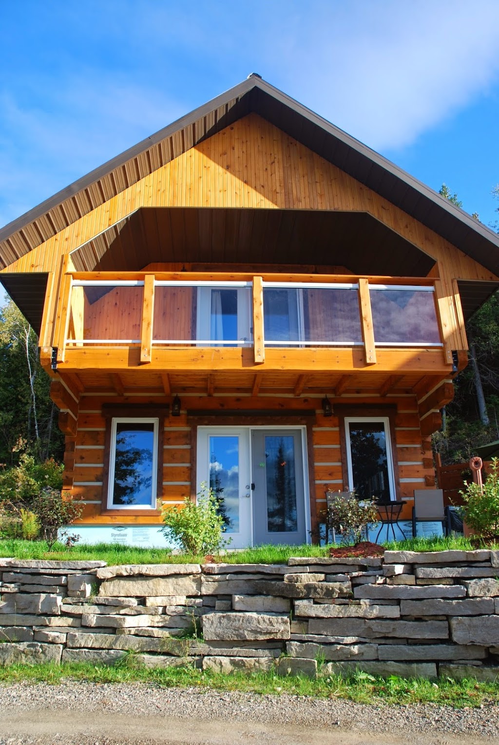 Bayside Resort, yr. round modern waterfront log cabins | Two OClock Road, Wikwemikong, ON P0P 2J0, Canada | Phone: (705) 859-1070