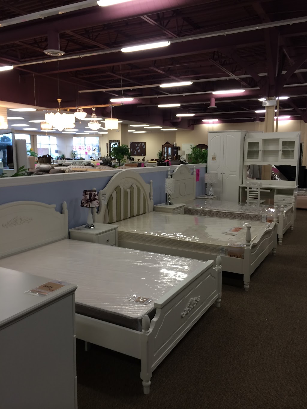 Dundas Furnishing | 1739 Dundas St E, Mississauga, ON L4X 1L5, Canada | Phone: (905) 602-1088