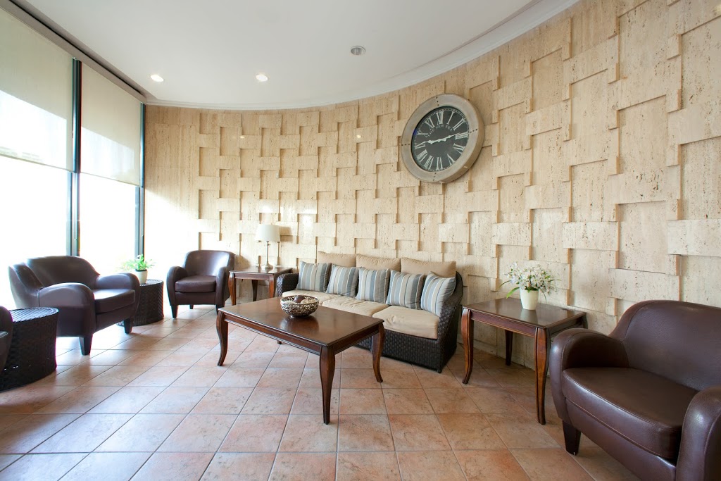 Applewood on the Park | 1177 Bloor St, Mississauga, ON L4Y 2N9, Canada | Phone: (289) 401-1454