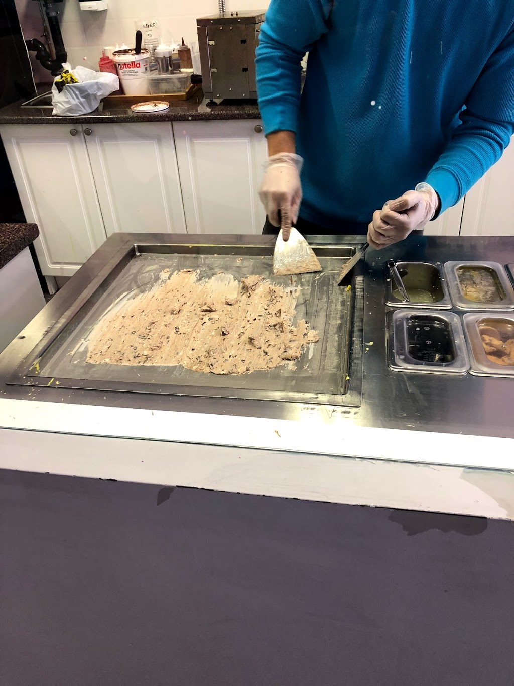 Rollz Ice Cream & Desserts | 6-5631 Steeles Ave E, Scarborough, ON M1V 5P6, Canada | Phone: (416) 293-4006