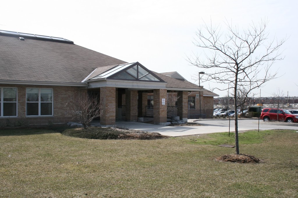 The Village of Sandalwood Park | 425 Great Lakes Dr, Brampton, ON L6R 2W8, Canada | Phone: (905) 458-9272