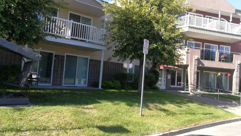 Villa DAlma | 795 Av. des Noisetiers, Alma, QC G8B 7W3, Canada | Phone: (418) 669-2121