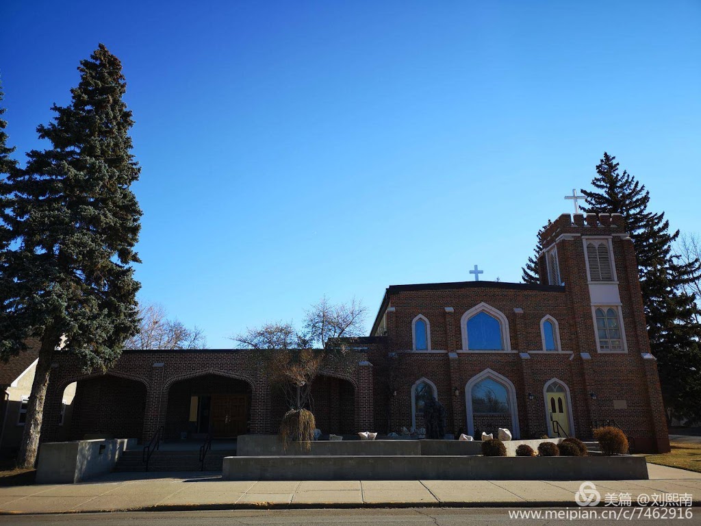 Saint Vincent de Paul Catholic Church | 314 3rd St NE, Weyburn, SK S4H 0W7, Canada | Phone: (306) 842-2129