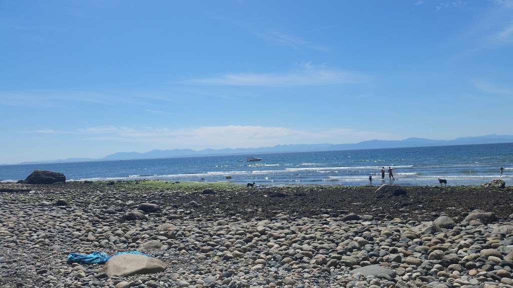 Gower Point Guest House | 1656 Gower Point Rd, Gibsons, BC V0N 1V5, Canada | Phone: (604) 886-4540