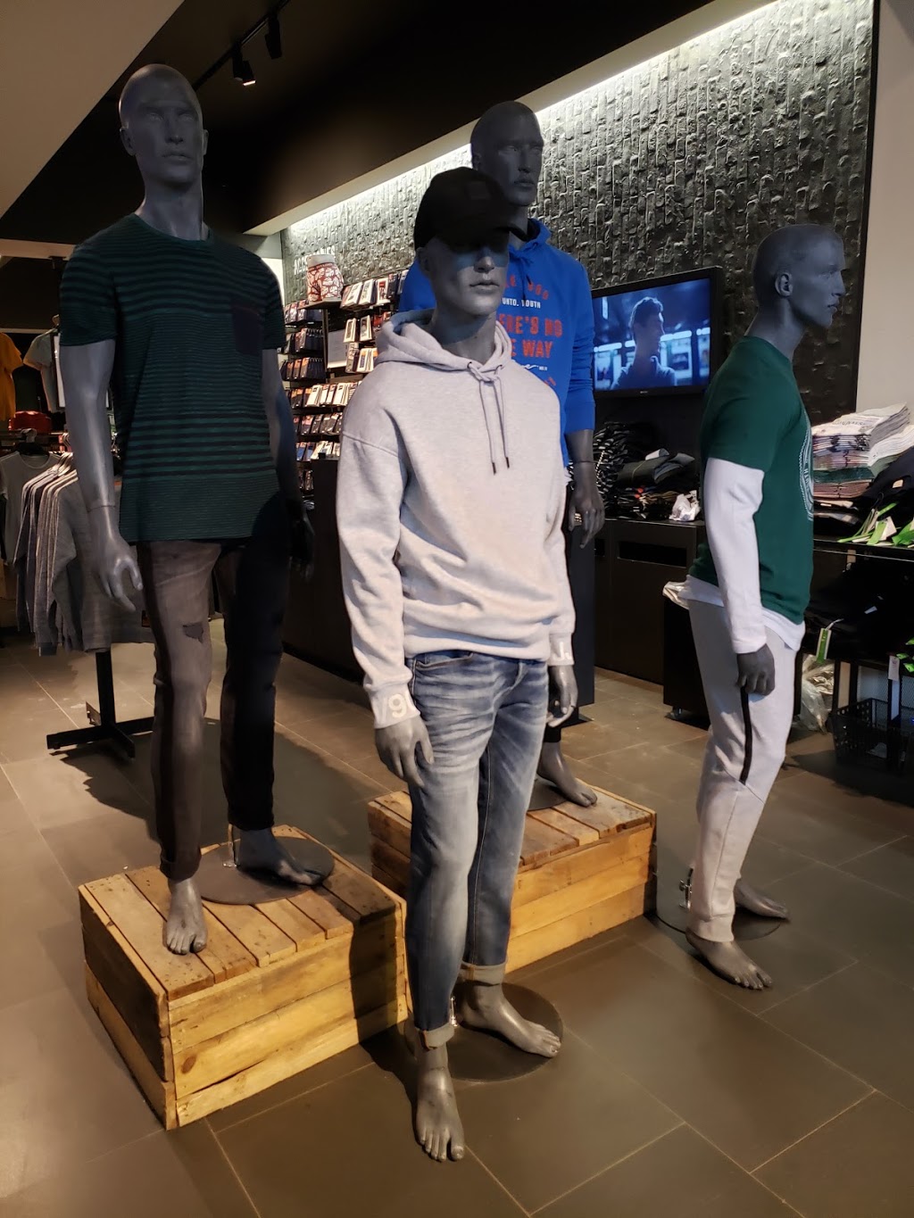 JACK & JONES | 999 Upper Wentworth St, Hamilton, ON L9A 4X5, Canada | Phone: (905) 575-7400