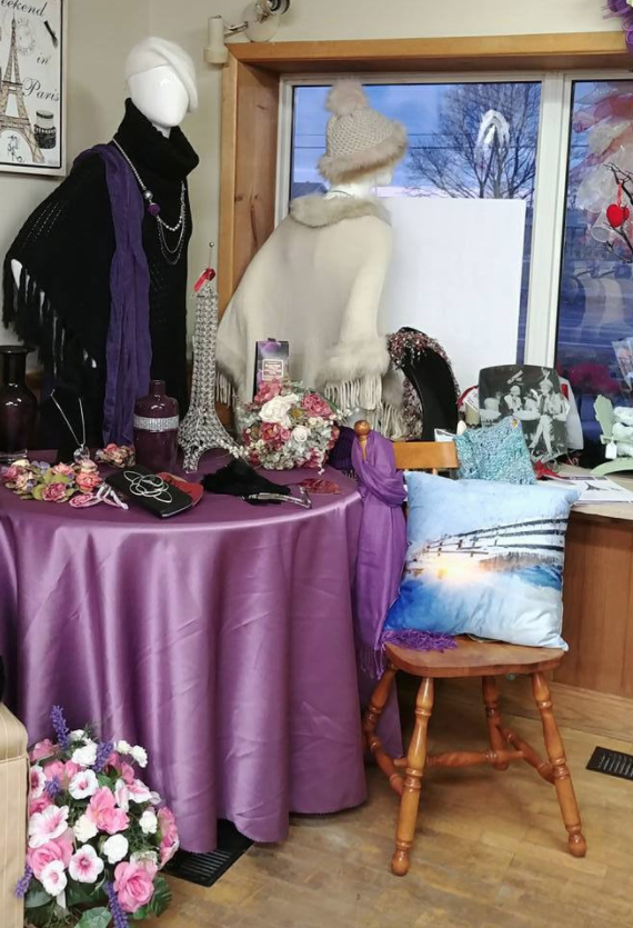 Village Florist & Gifts By Design | 3976 ON-7A, Nestleton Station, ON L0B 1L0, Canada | Phone: (705) 341-4318