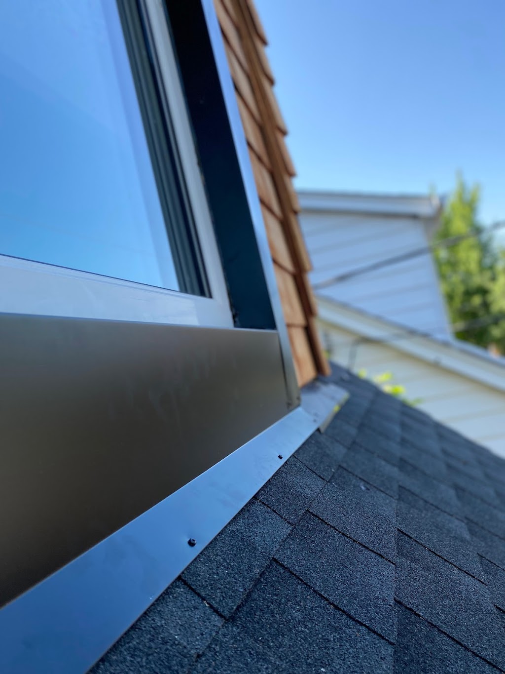 BNS Roofing | 1202 York Mills Rd, Toronto, ON M3A 1Y1, Canada | Phone: (437) 778-5285
