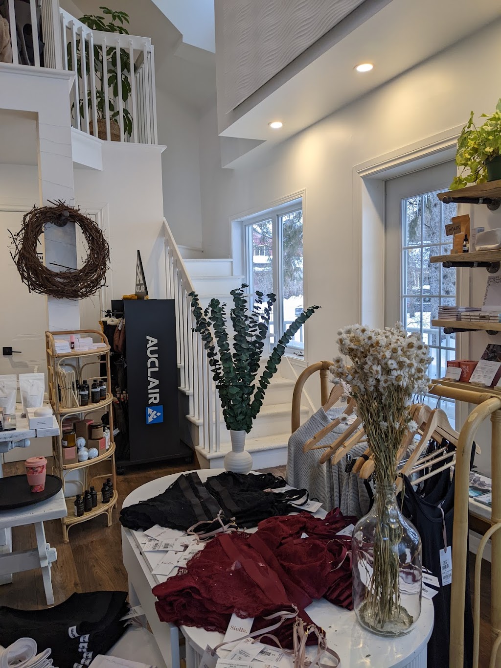 La Jasette - Comptoir santé | 411 Rue Principale, Saint-Sauveur, QC J0R 1R4, Canada | Phone: (450) 744-3255