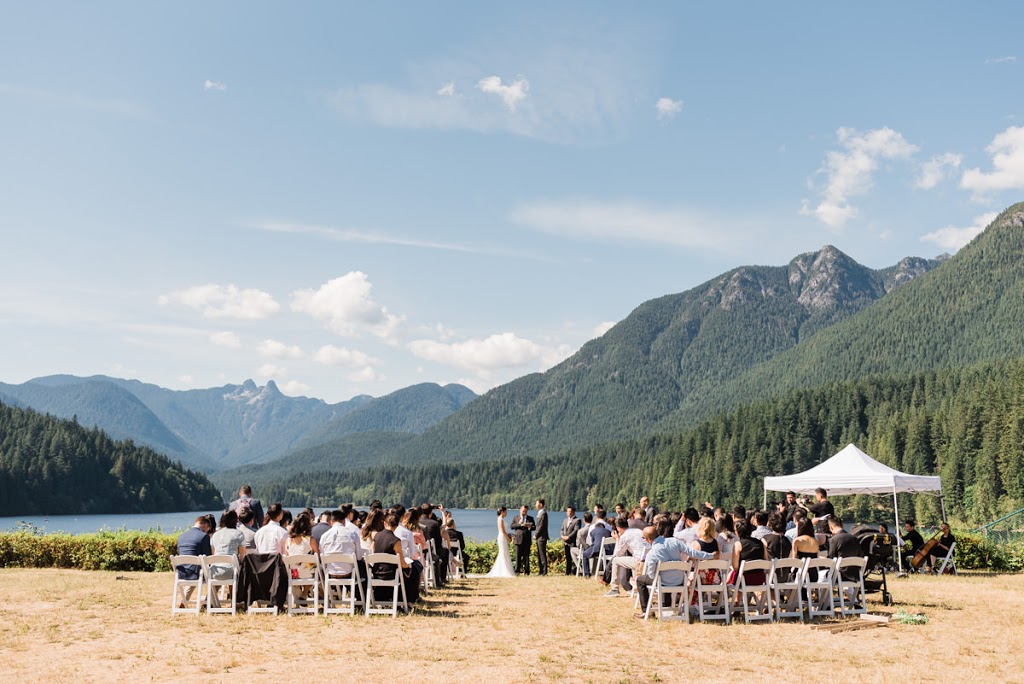 Jelger and Tanja - Vancouver wedding photographers | 425 E 11th Ave, Vancouver, BC V5T 4K8, Canada | Phone: (604) 716-7992