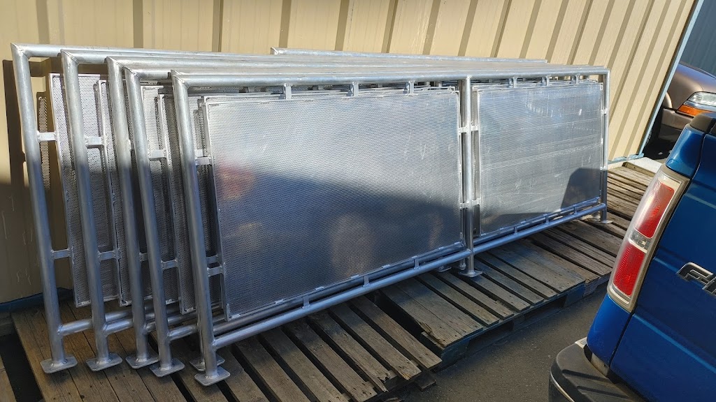 250 CUSTOM FABRICATION AND WELDING INC | 6485 Mystery Beach Rd, Fanny Bay, BC V0R 1W0, Canada | Phone: (780) 995-2779