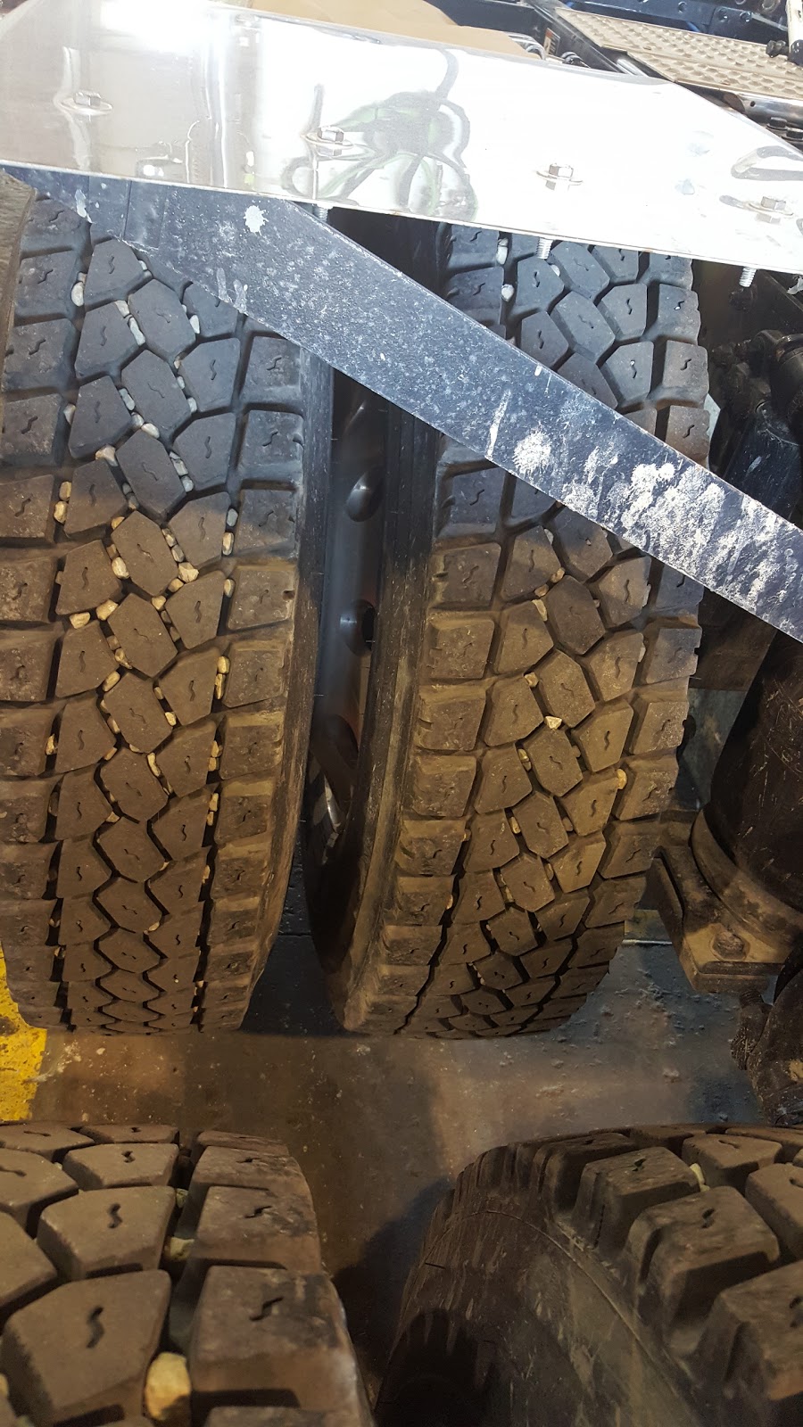 FLEET BRAKE | 540 Oak Point Hwy, Winnipeg, MB R3C 2E6, Canada | Phone: (204) 632-5184