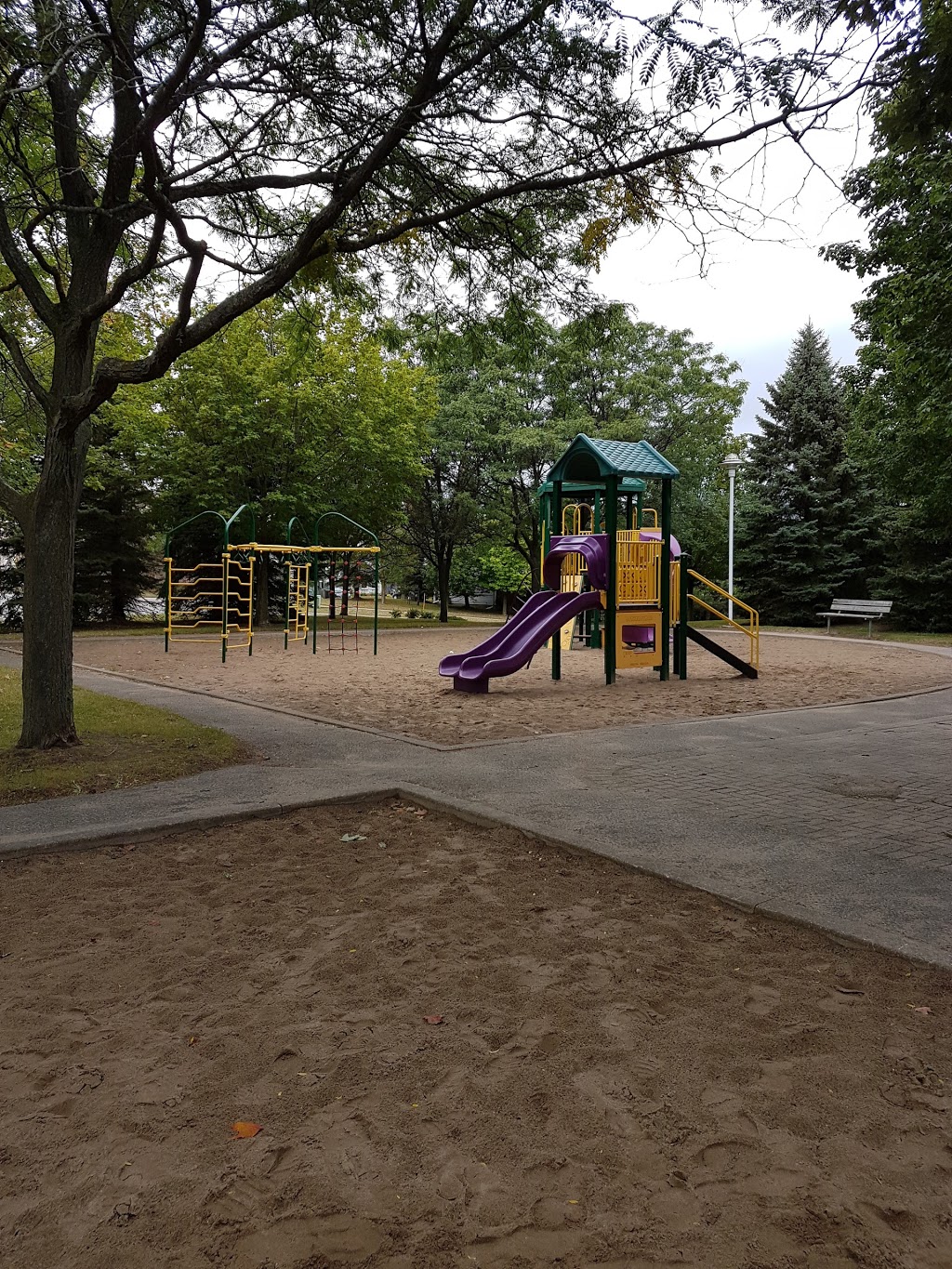 Dambrosio Park | 121-123 DAmbrosio Dr, Barrie, ON L4N 7W3, Canada