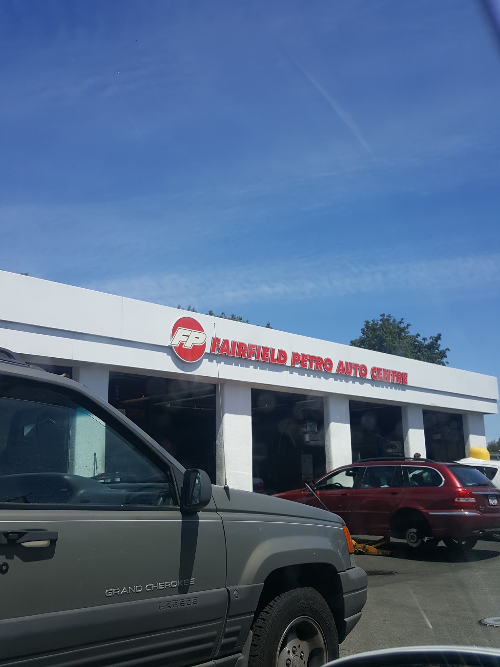 Fairfield Petro Auto Centre | 1600 Fairfield Rd, Victoria, BC V8S 1G3, Canada | Phone: (250) 598-7222