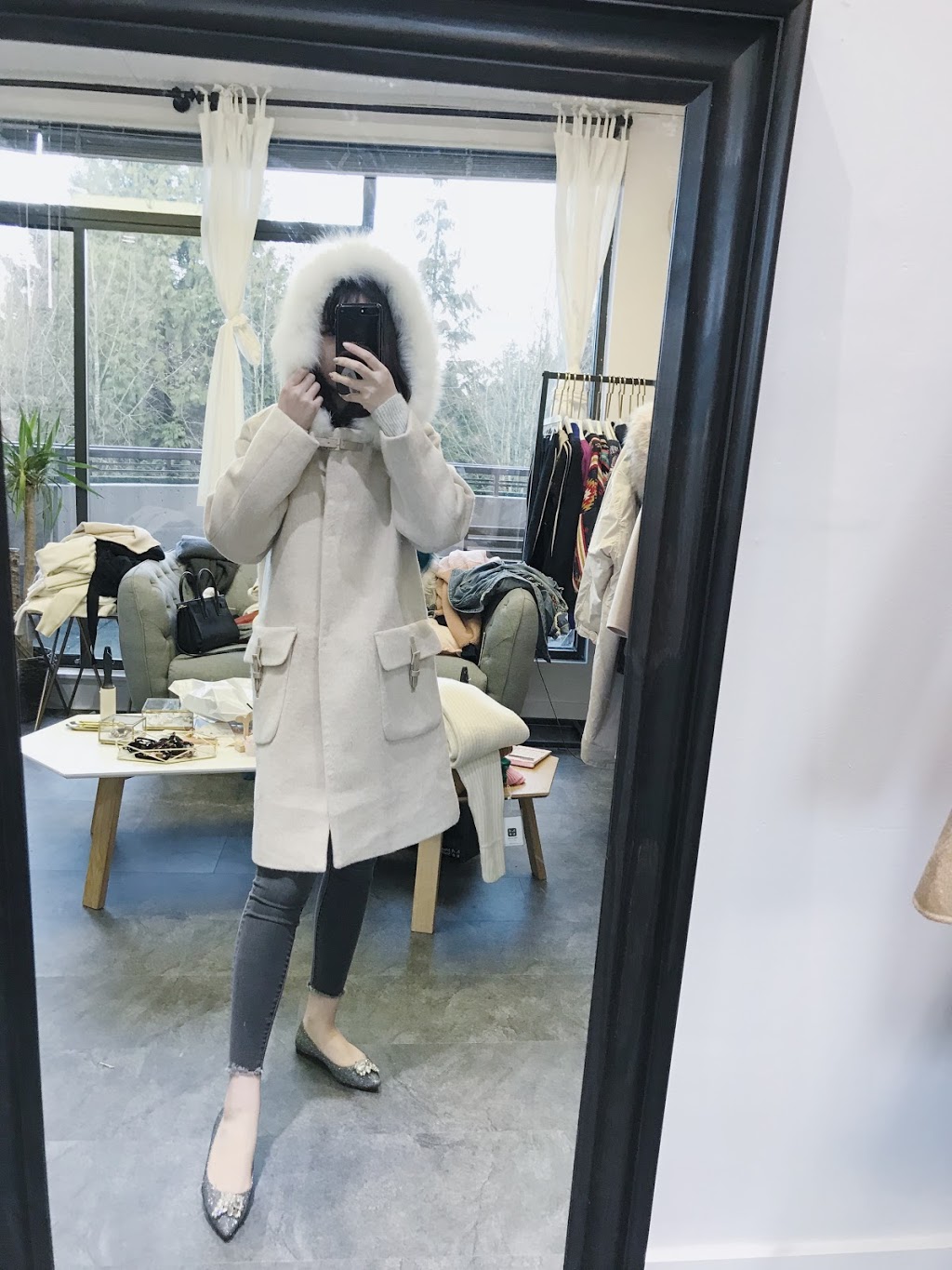 MEO Studio Ltd | 202-6125 Sussex Ave, Burnaby, BC V5H 4G1, Canada | Phone: (778) 865-8810