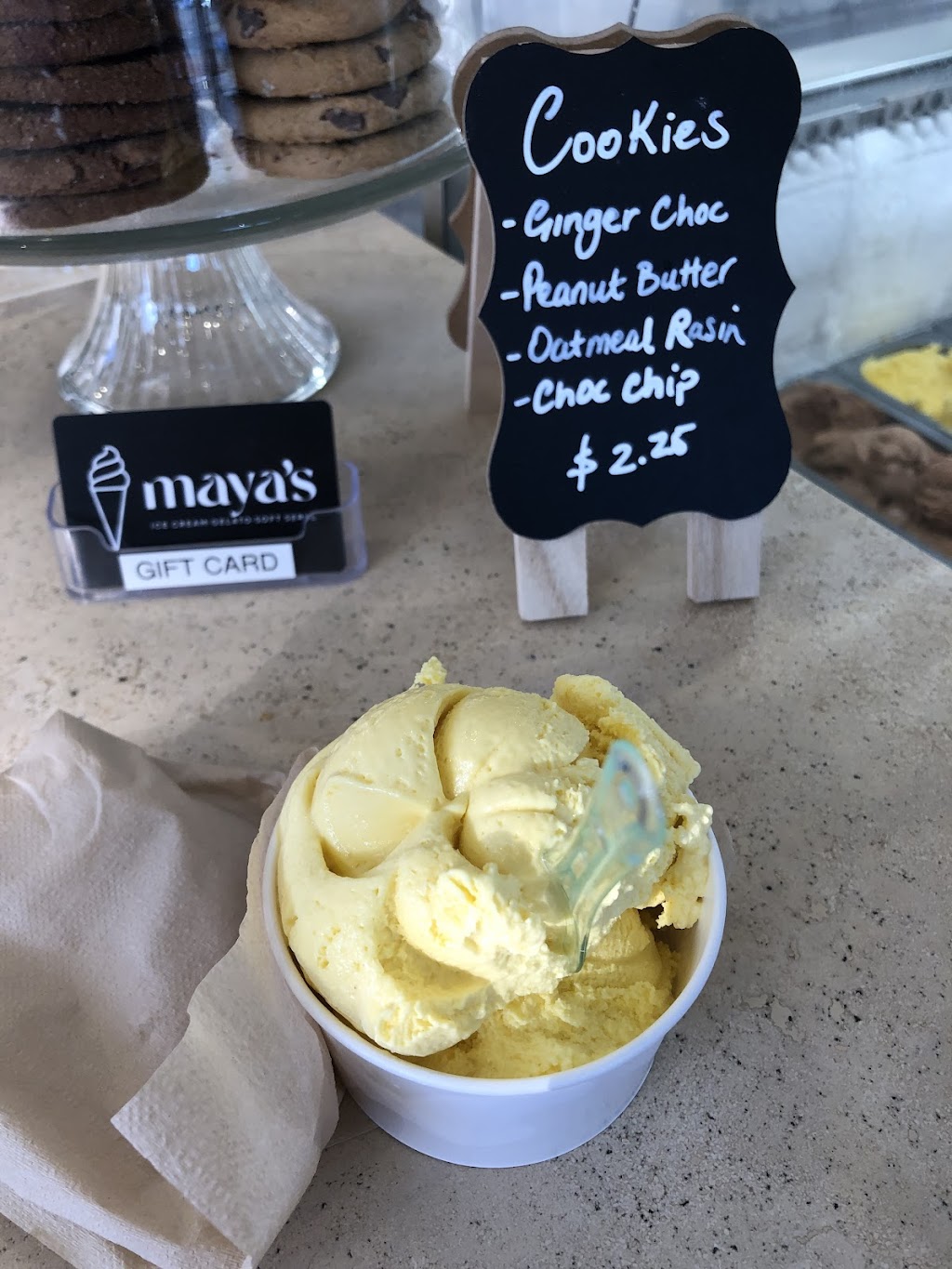 Mayas Ice Cream | 15045 Marine Dr, White Rock, BC V4B 1C3, Canada | Phone: (604) 535-9132