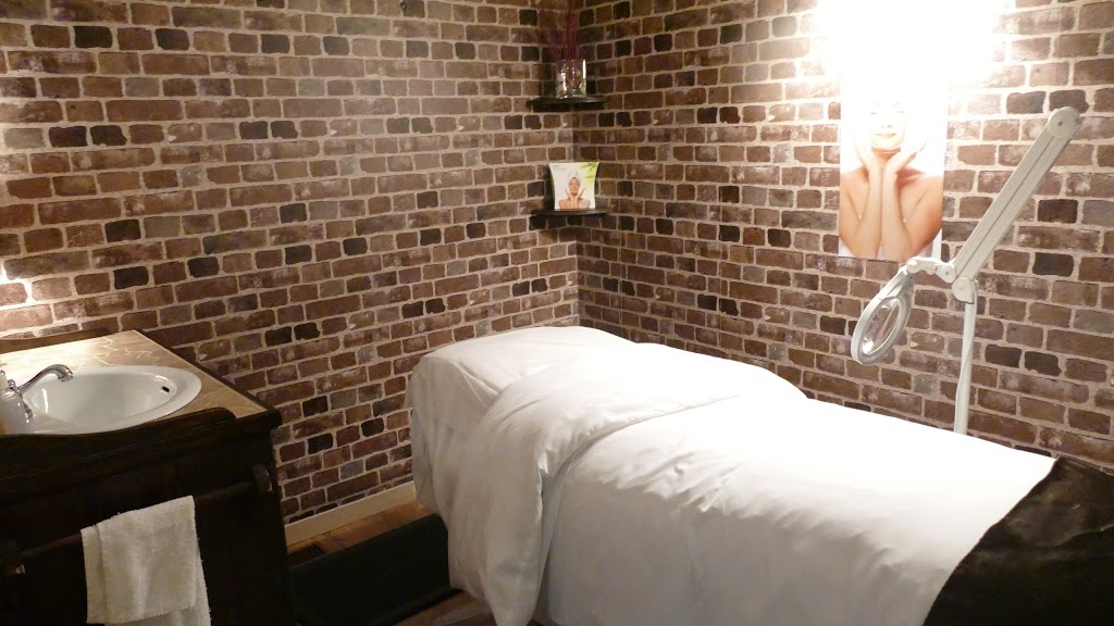 Reflet Beauté | 133 Rue Principale, Saint-Raphaël, QC G0R 4C0, Canada | Phone: (418) 243-3376