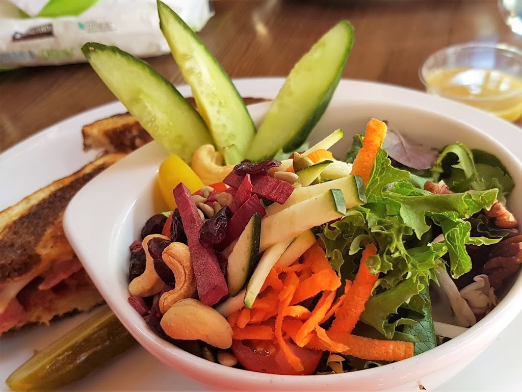 The Crabapple Café | 41701 Government Rd, Brackendale, BC V0N 1H0, Canada | Phone: (604) 898-1991