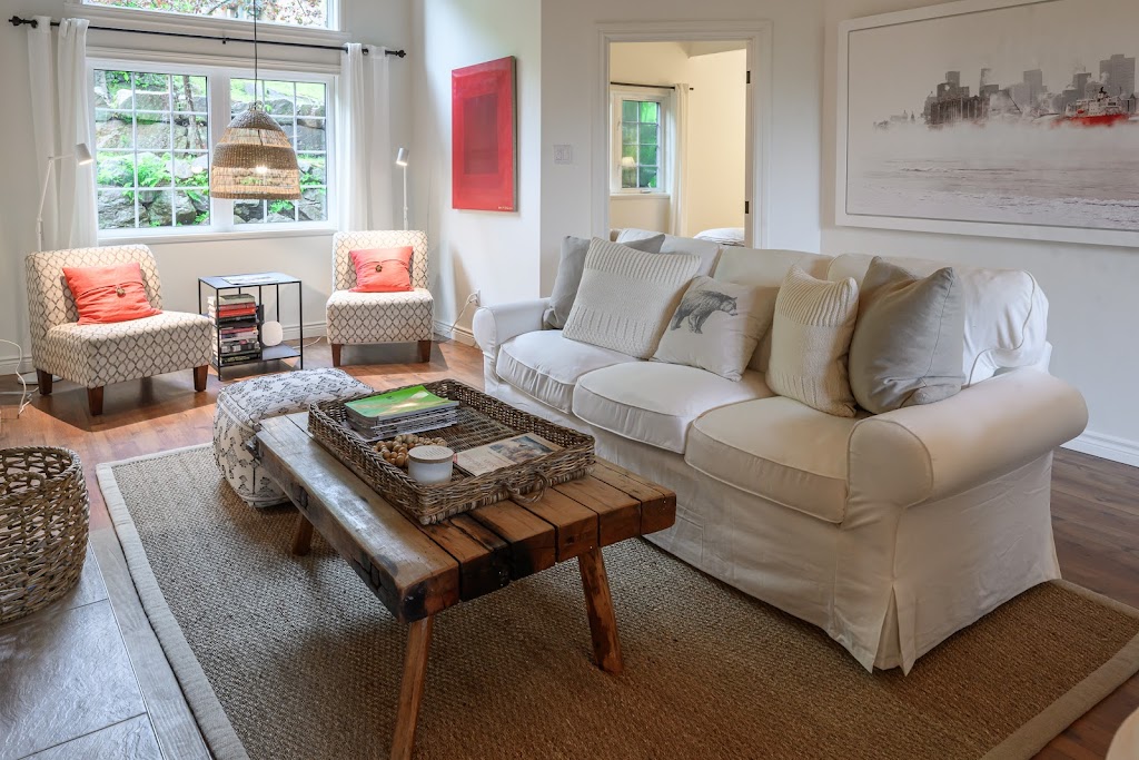 2669 Ch Village Country Home View | 2669 Chem. du Village, Mont-Tremblant, QC J8E 1E9, Canada | Phone: (514) 248-7789