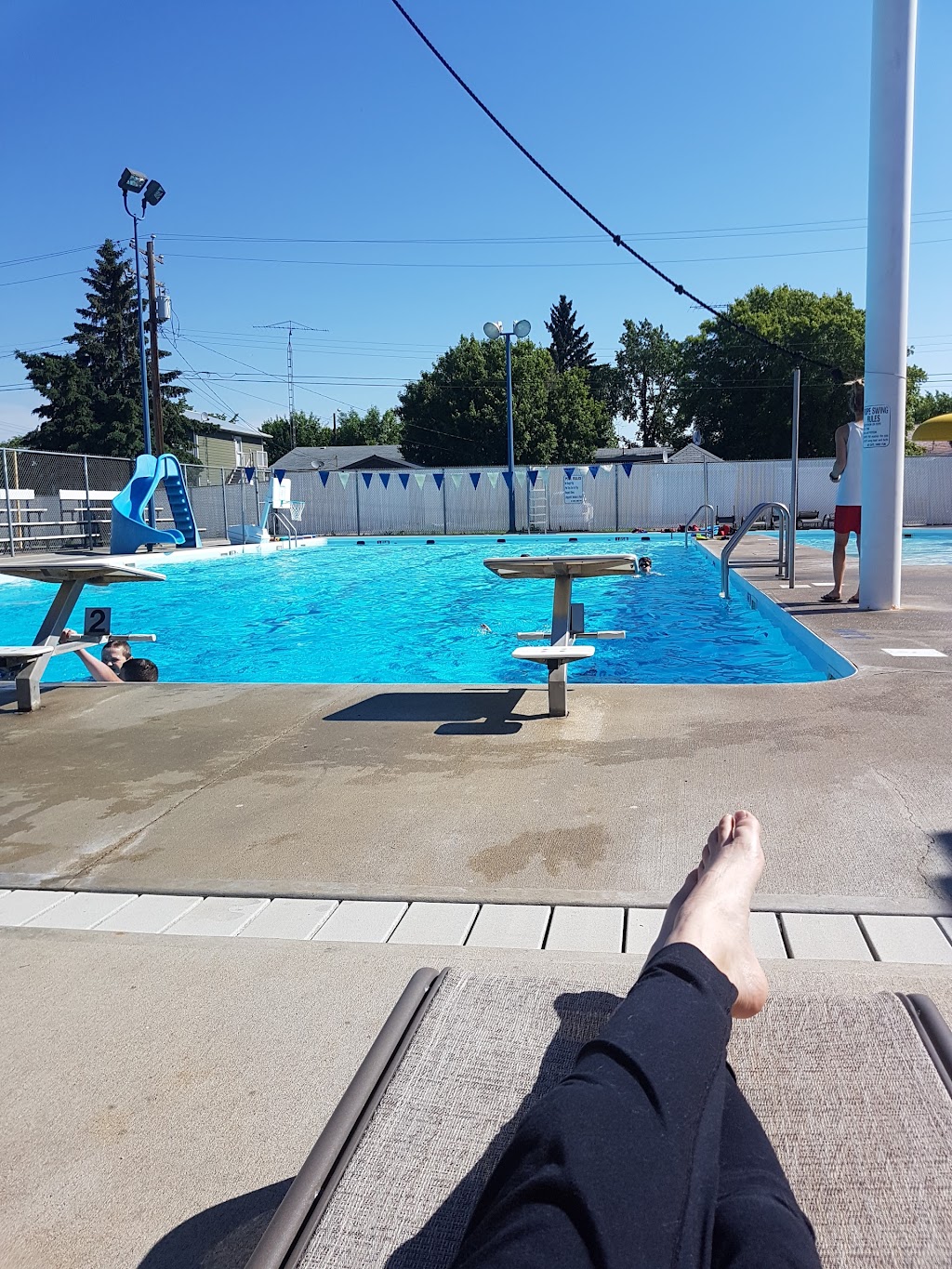 Forestburg Swimming Pool & Tennis Courts | 4905 46 Ave, Forestburg, AB T0B 1N0, Canada | Phone: (780) 582-3866