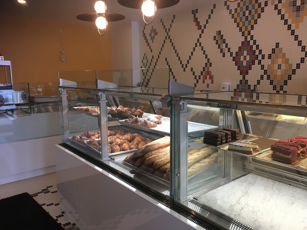 Kawa et Garo | 7967 Rue Hochelaga, Montréal, QC H1L 2K9, Canada | Phone: (514) 894-1239
