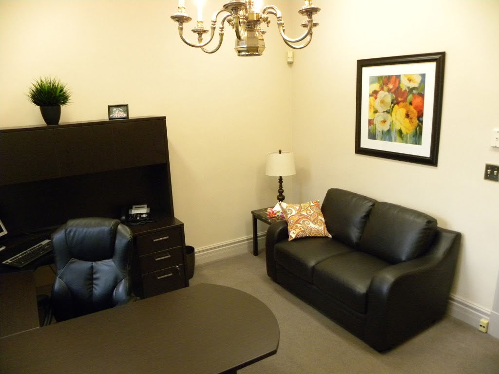 Cornerstone Family Care Inc. | 350 Devonshire Rd, Windsor, ON N8Y 2L4, Canada | Phone: (519) 253-0333