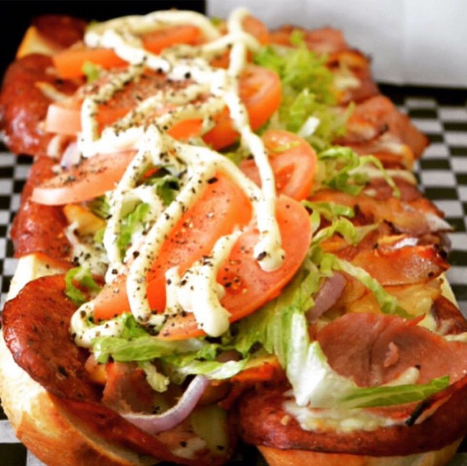 Milano Pizzeria | 68 Wylie Ave, Ottawa, ON K2B 6M4, Canada | Phone: (613) 828-1111
