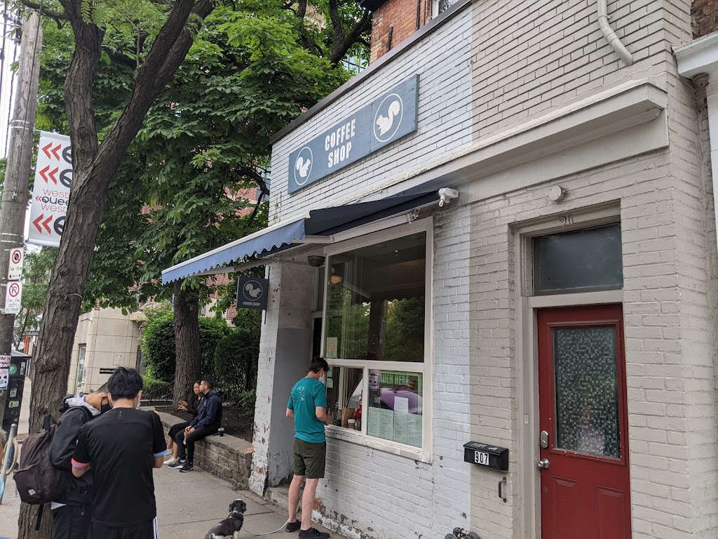 White Squirrel Coffee Shop | 907 Queen St W, Toronto, ON M6J 1G5, Canada | Phone: (647) 428-4478