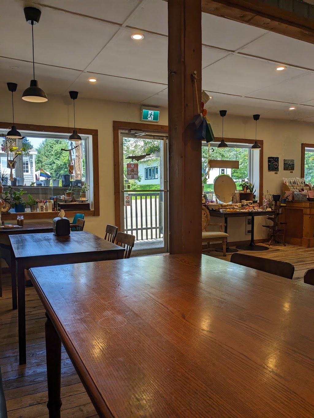 Bees Knees General Store & Bakery | 498 Main St, Lawrencetown, NS B0S 1M0, Canada | Phone: (902) 955-0230
