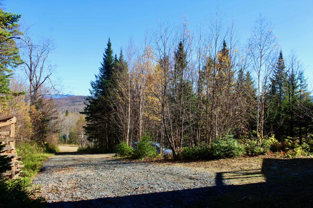 LAO | 123 Chem. de lOurs, Notre-Dame-des-Bois, QC J0B 2E0, Canada | Phone: (819) 582-2346