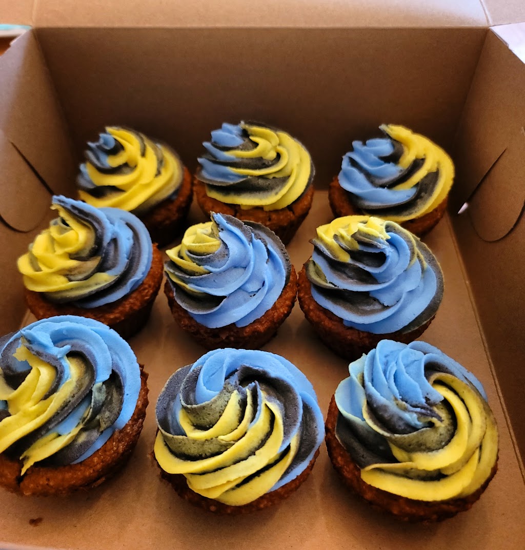 Island puppy cakes | 2979 Colman Rd, Cobble Hill, BC V0R 1L6, Canada | Phone: (250) 709-8579