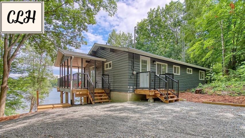 The Cranberry Lake House | Ridge Rd, South Frontenac, ON K0H 2N0, Canada | Phone: (416) 559-4152