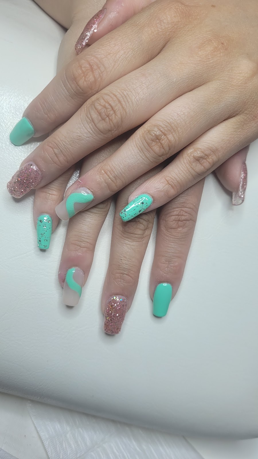 Esthétique 17 | 1313 4e Avenue, Saint-Côme-Linière, QC G0M 1J0, Canada | Phone: (418) 313-3642