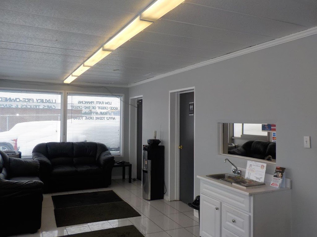 Auto House Sunridge | 3312 26 St NE, Calgary, AB T1Y 4T7, Canada | Phone: (403) 291-0891