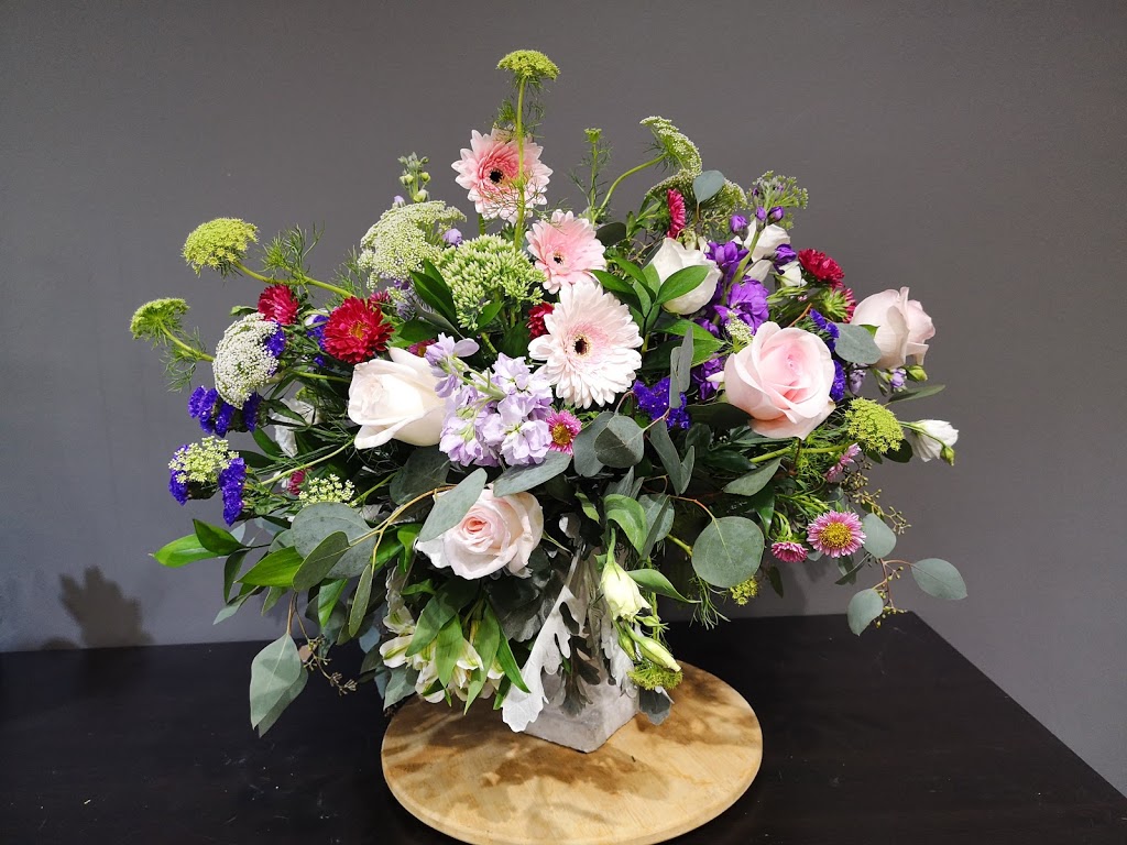 Floral Bay | 634 Major Mackenzie Dr E, Richmond Hill, ON L4C 1J9, Canada | Phone: (905) 237-7730