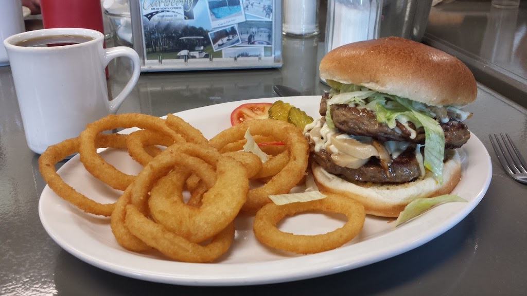 Robins Nest Motel and Cafe | junction hwy 1 &, MB-5, Carberry, MB R0K 0H0, Canada | Phone: (204) 834-2878