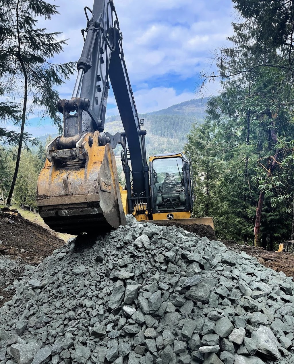 Clearwater Earthworks Ltd | 3220 Otter Point Rd, Sooke, BC V9Z 0K8, Canada | Phone: (604) 817-2566
