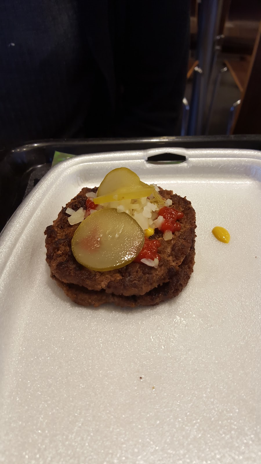 McDonalds | 17760 Yonge St, Newmarket, ON L3Y 8P4, Canada | Phone: (905) 895-1222