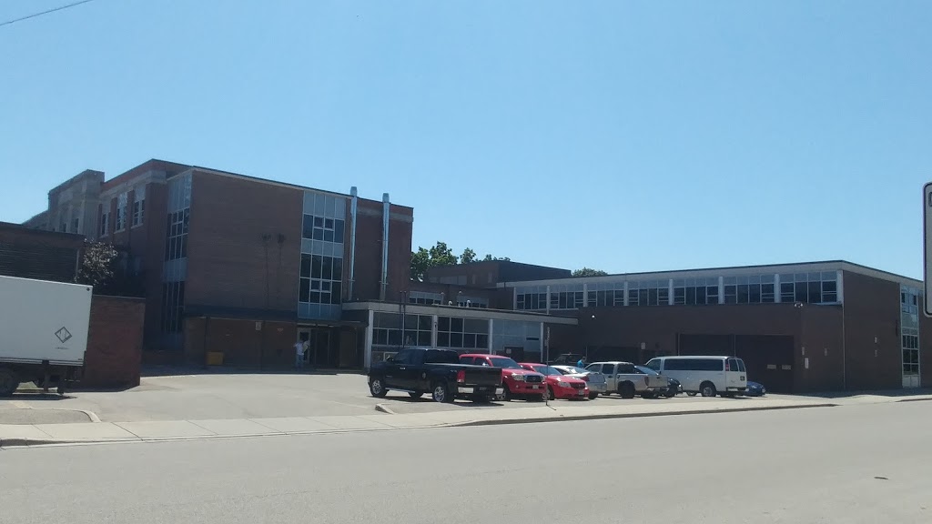 East Elgin Secondary School | 362 Talbot St W, Aylmer, ON N5H 1K6, Canada | Phone: (519) 773-3174