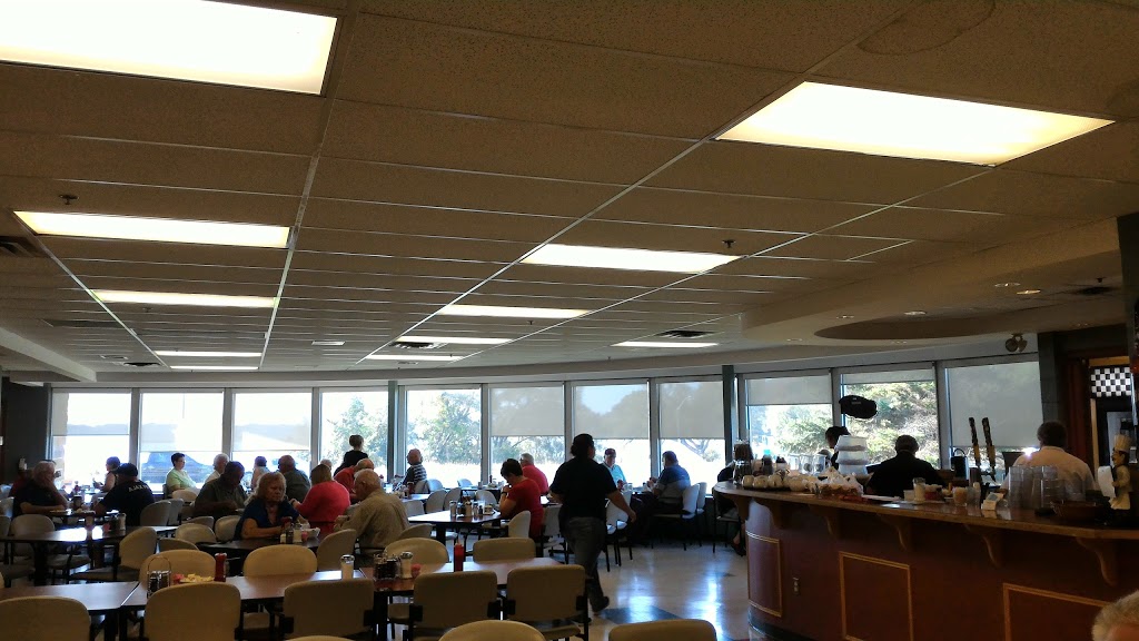 Bayside Restaurant | 500 Atherley Rd, Orillia, ON L3V 7Y1, Canada | Phone: (705) 325-3504