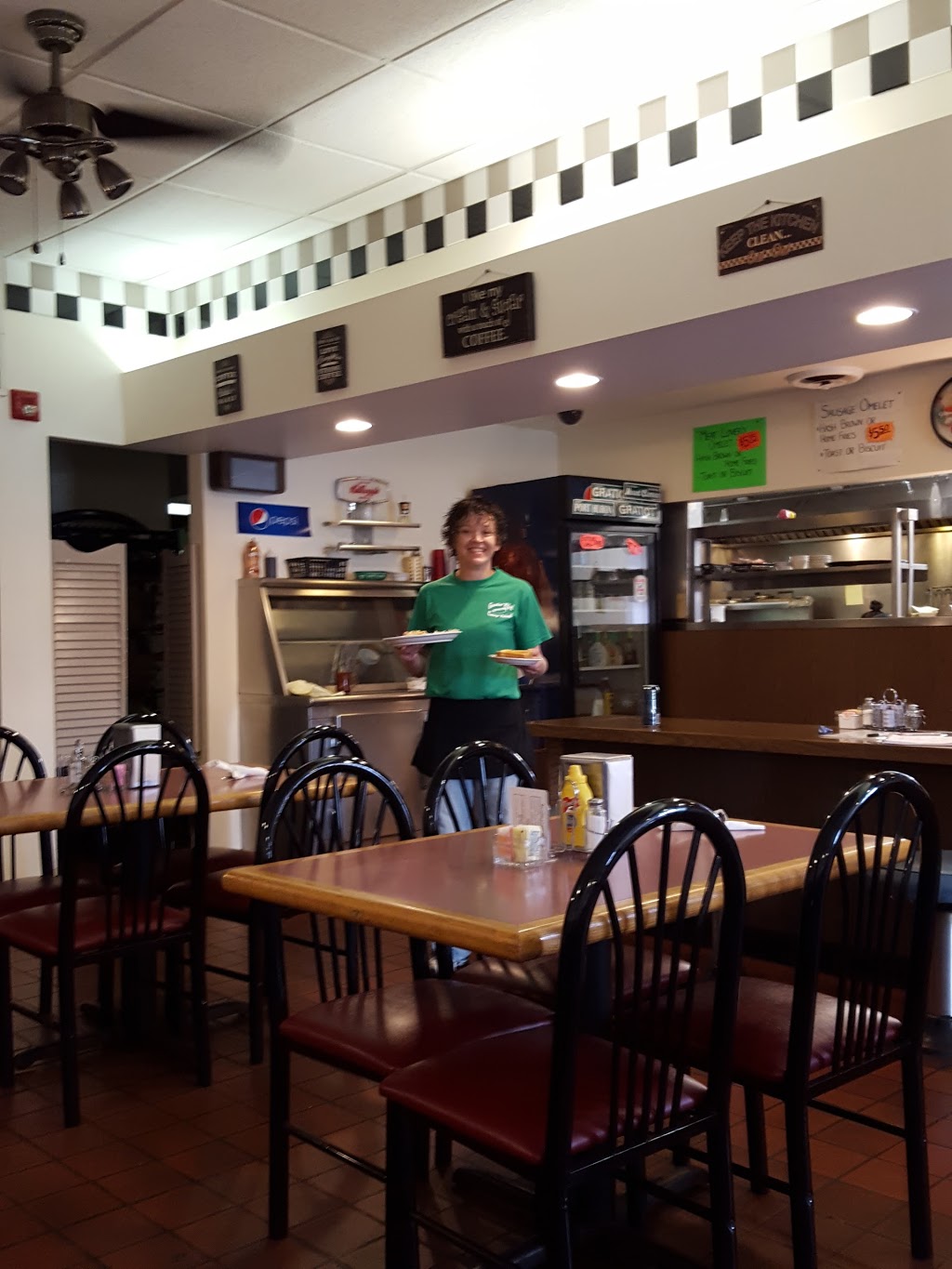 Gratiot Boulevard Coney Island | 100 Gratiot Blvd, Marysville, MI 48040, USA | Phone: (810) 216-6754